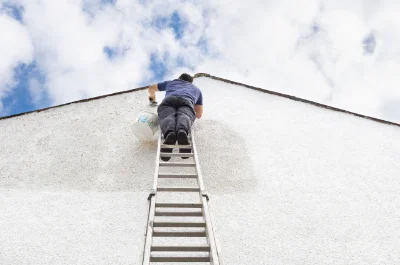 Peinture extérieure à Gouves — façades et ravalement